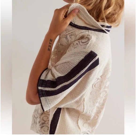 Free People We The Free Feeling Sporty Lace Tee Ivory Sz Small NWT - Picture 3 of 10